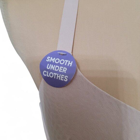 Hanes Size XL Nude Comfort Flex Wicking Underwired Convertible Bra, NEW with Tag - Picture 2 of 8